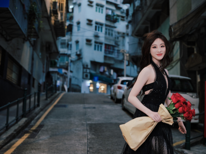 祝绪丹黑裙大波浪祝绪丹实力派MAT盛典  祝绪丹实力派MAT盛典，祝绪丹黑裙大波