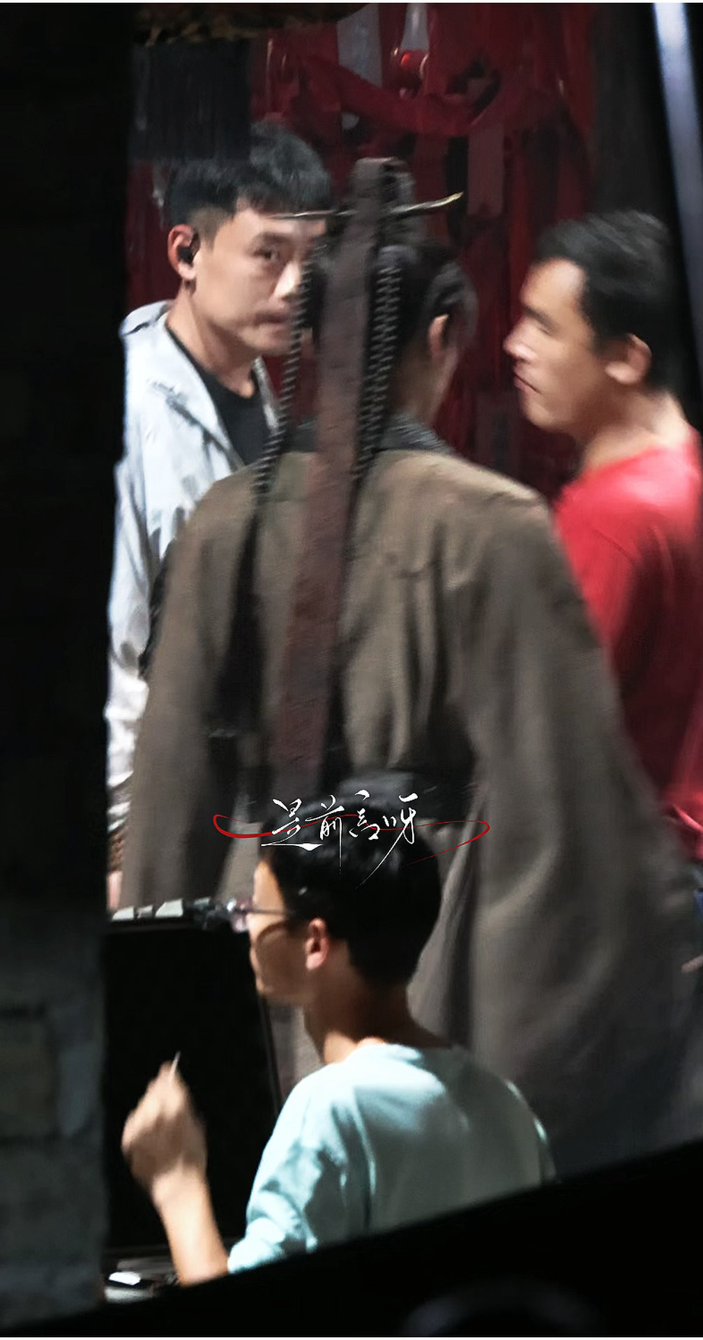 出现一只咪 ​​​