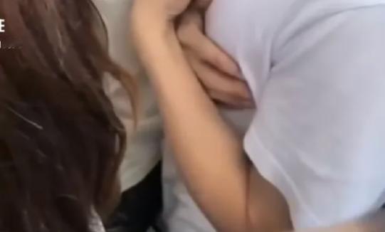 大连，一个30多岁的男子滋扰女人上瘾，为了寻求刺激，竟然跑到公共场合展现隐私部位