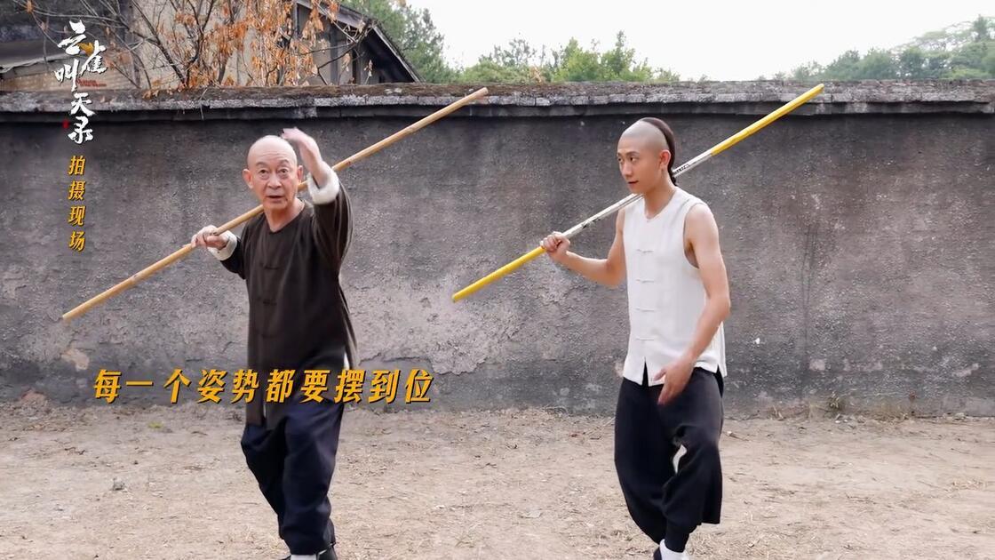 张一山称没想到有一天能和“孙悟空”拍戏，并且演他徒弟……
9月18日晚，张一山在