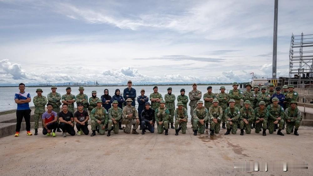 🇺🇸🇧🇳 美国和文莱海军在南海举行了代号为“CARAT Brunei”的