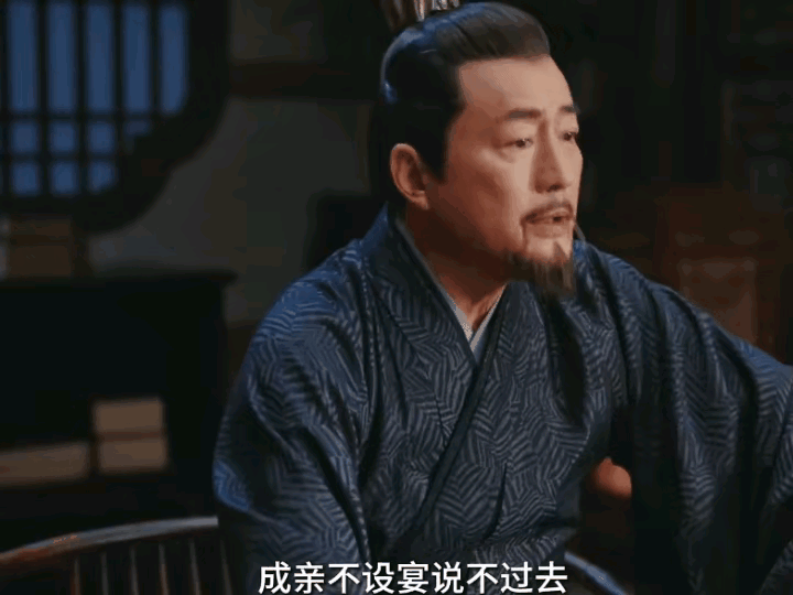范闲对陈萍萍是很感激的，陈萍萍对他有帮助，有提拔，更主要的是教导。教导他职场的经