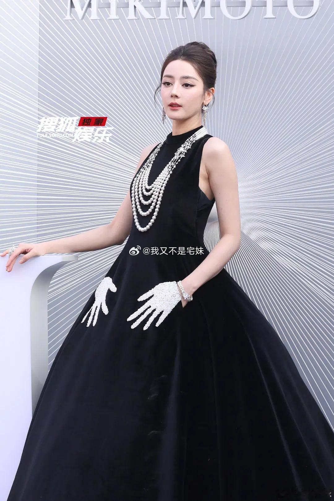 迪丽热巴御木本新闻图 好绝的状态搜狐娱乐 