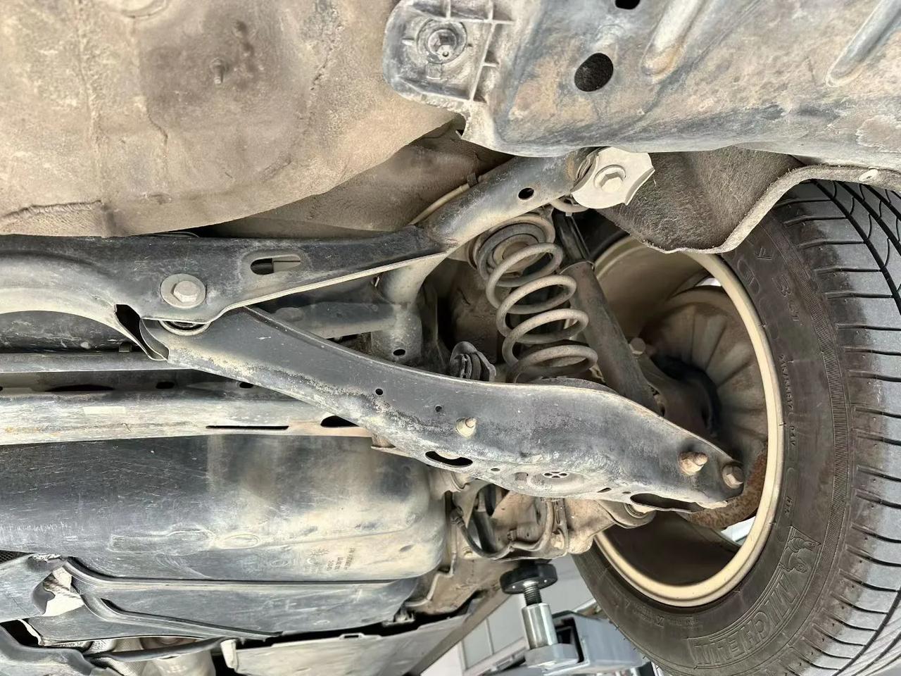 18年1.4T速派底盘复检
不漏油，不渗油~