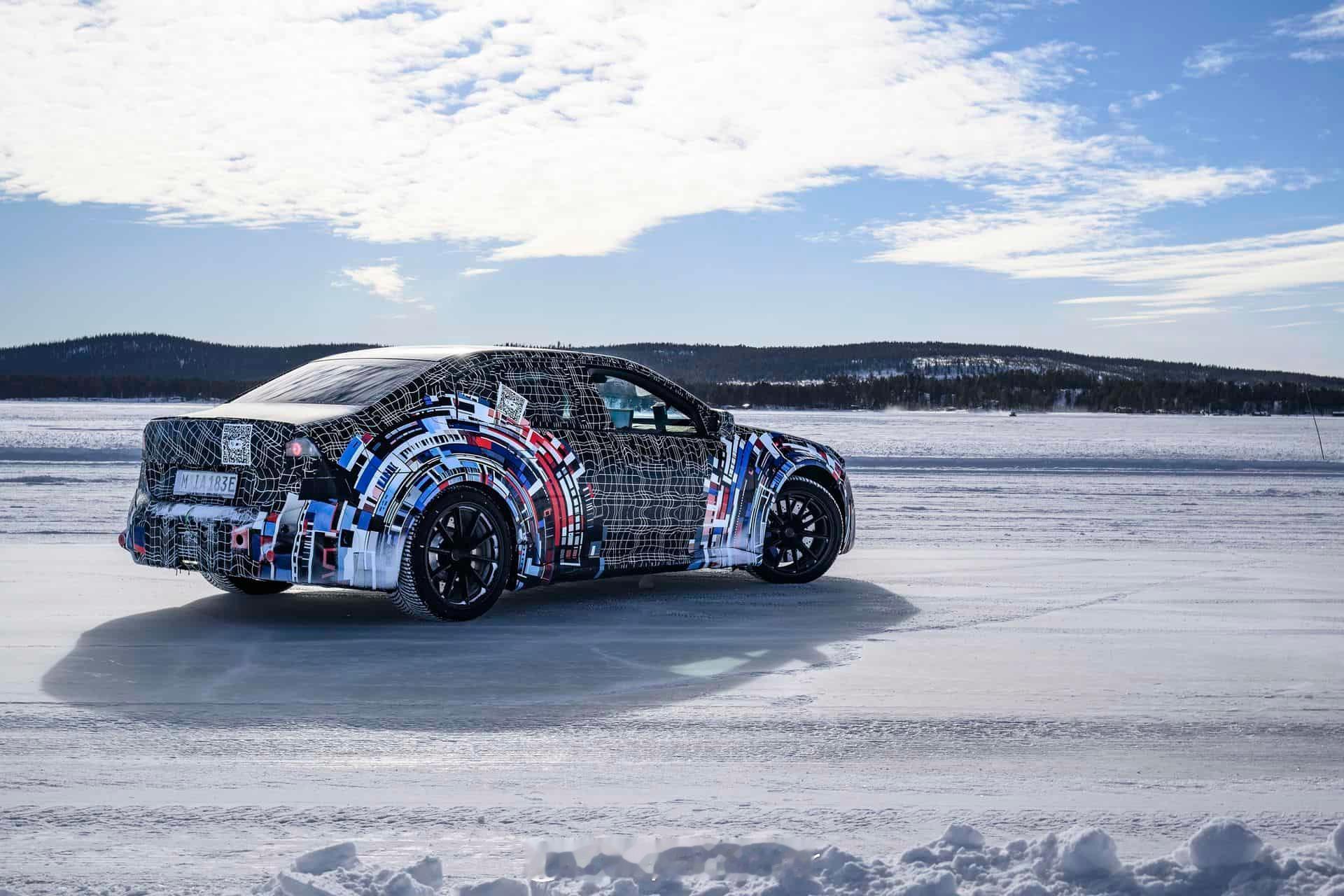 全新纯电M3，ZA0四电机，无机械差速器每个车轮单独调节每个车轮均配备独立变速箱