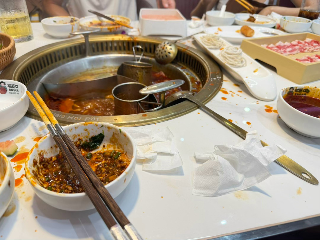 在泰国吃了个好吃的火锅。