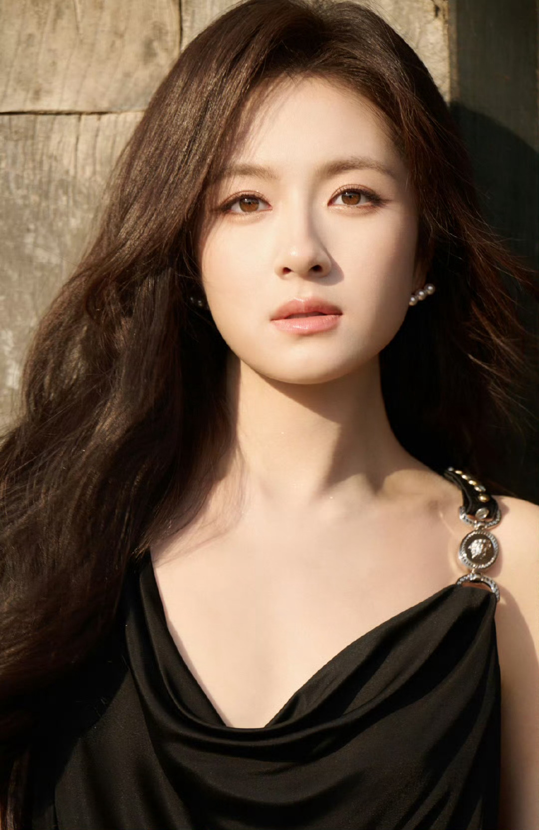 李兰迪新商务阿芙暂定12月官宣 