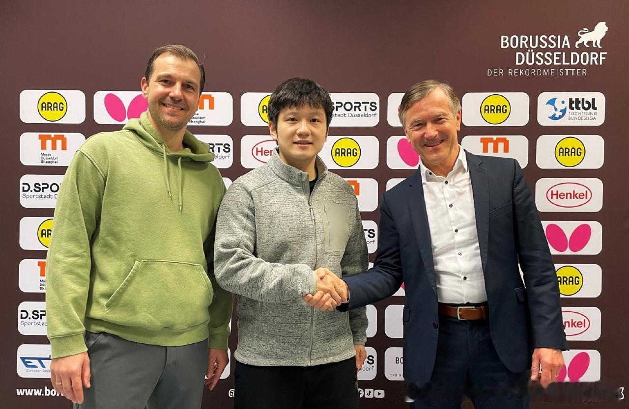 樊振东去哪就关注哪。
关注杜塞尔多夫俱乐部的第一天，粉丝39·8w。（2036年