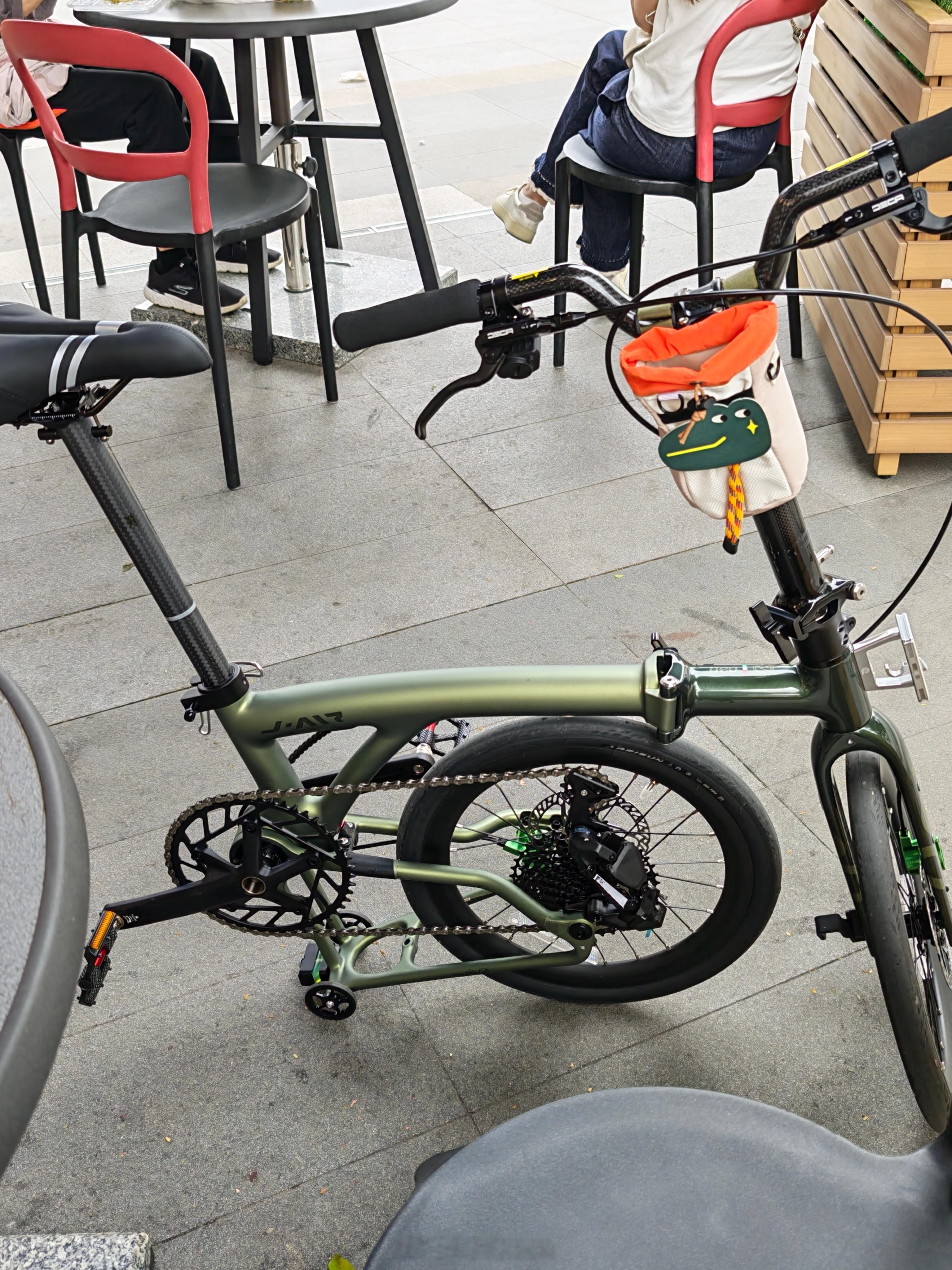 今日的户外骑行因轮渡不让带 GOOD 而提前结束。 