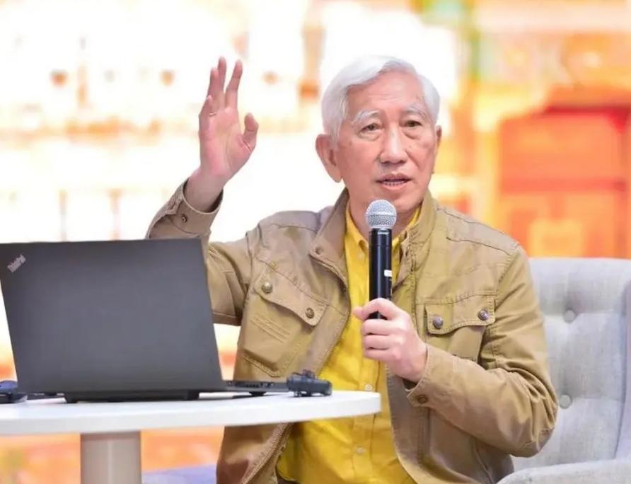 语出惊人！清华教授柳冠中厉声质问：“无人飞机、无人驾驶、无人商店、无人酒店、无人