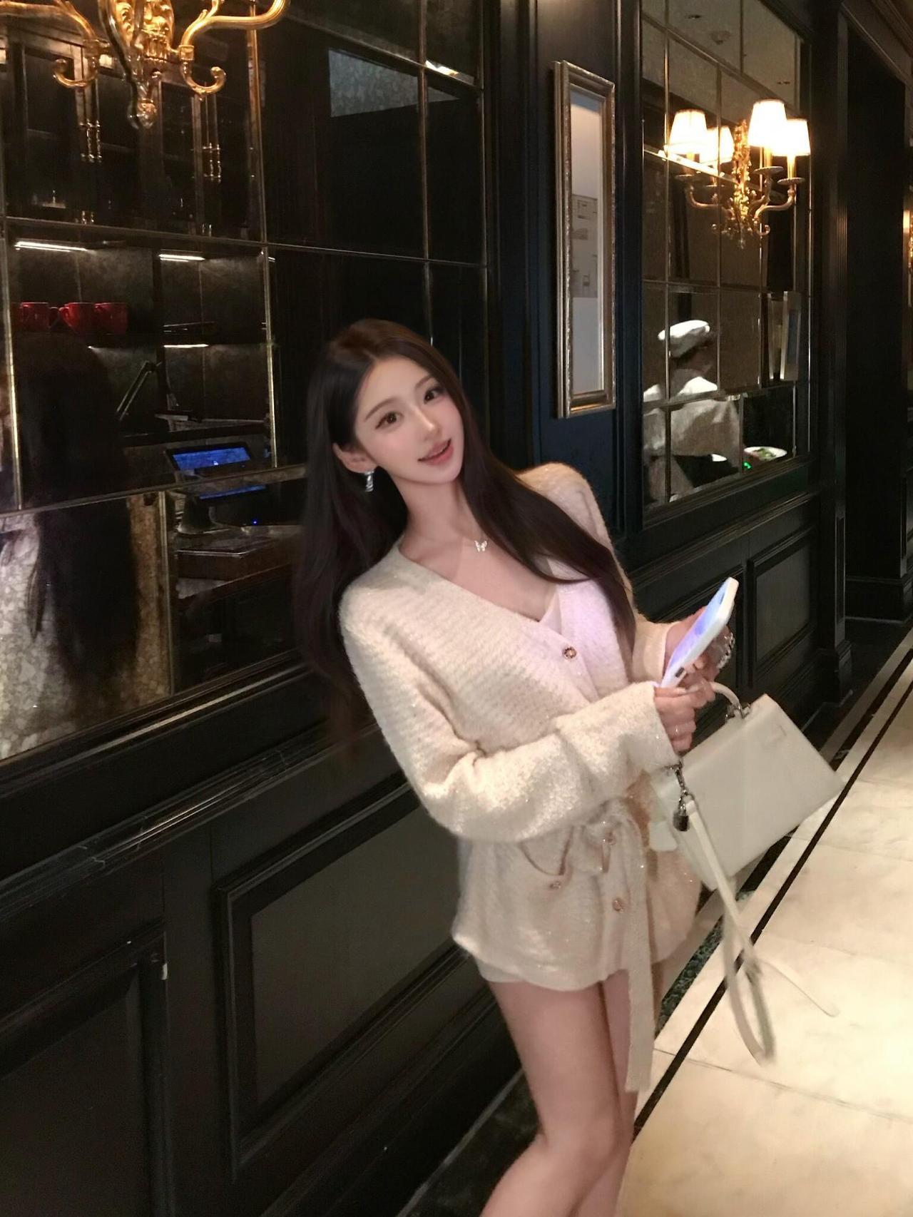 你问我答许妍穿搭
