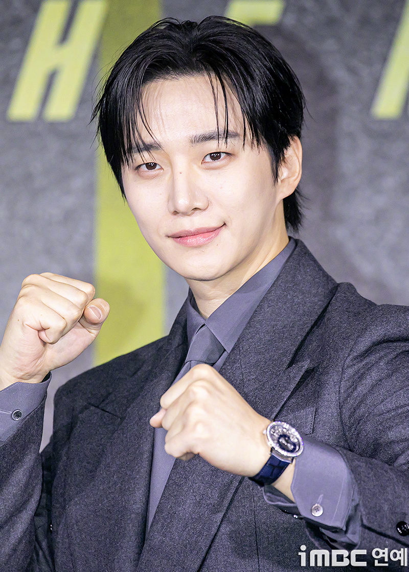 李俊昊金慧埈金炳哲金香起李彩玟姜汉娜 出席Netflix新剧现金英雄 公开制作发