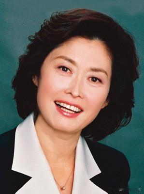 71 岁。

9 月 13 日，他的女儿王尔晴，通过敬一丹公众号发布了讣告，她说