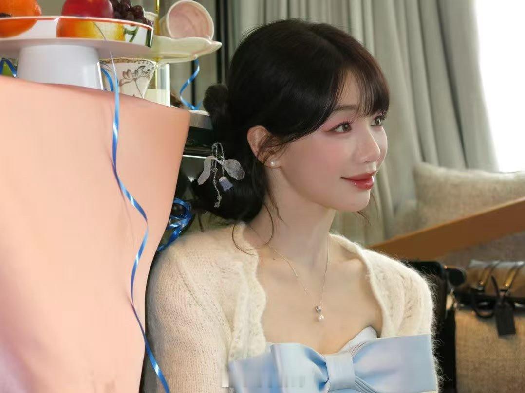 饶雪漫回应浪姐帮徐梦洁站台 饶雪漫夸徐梦洁的话也太暖了吧，善良柔软元气满满。还说