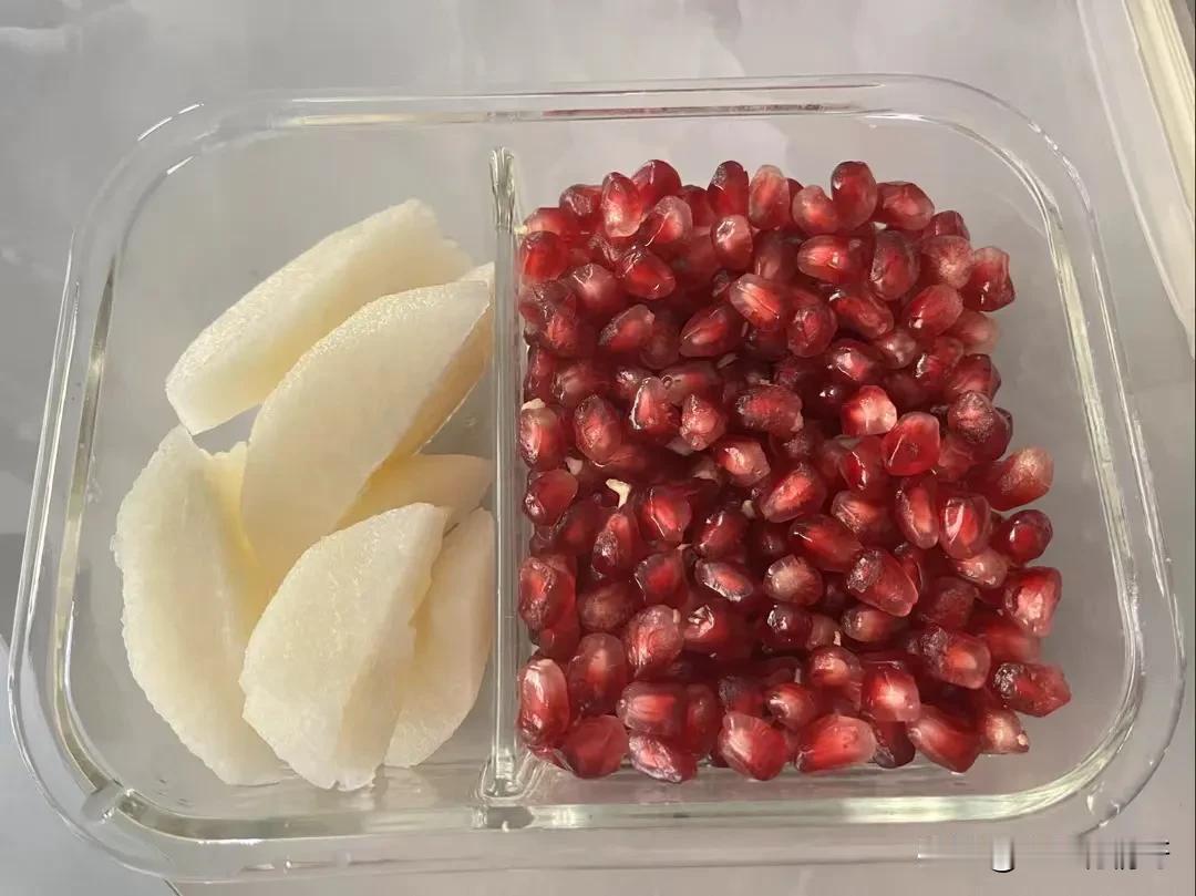突然间，我就觉得我好幸福哦。
平常不在意的事情，今天看着心里都是暖呼呼的感觉。