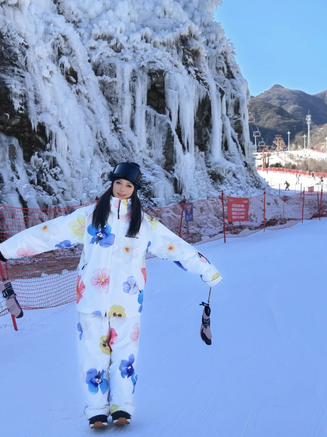 雪服够靓，滑行够飒，快乐就是这么简单！