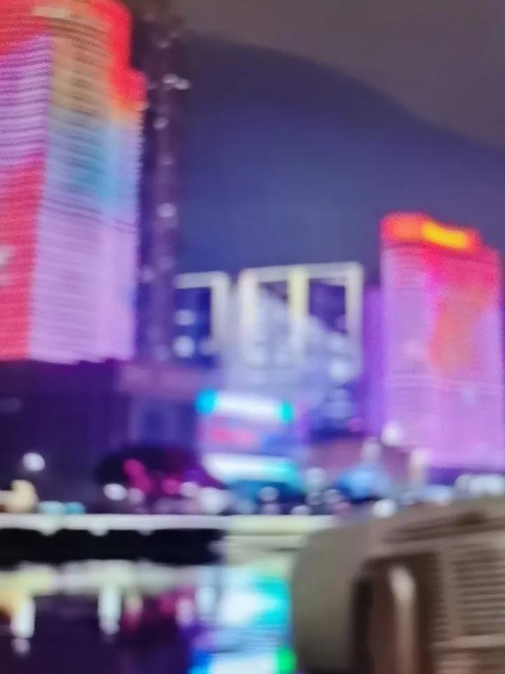 你踩过坑吗？
我第一次踩坑是盘饭馆，刚下海没经验，可真用心，每晚坐车里看客流就持