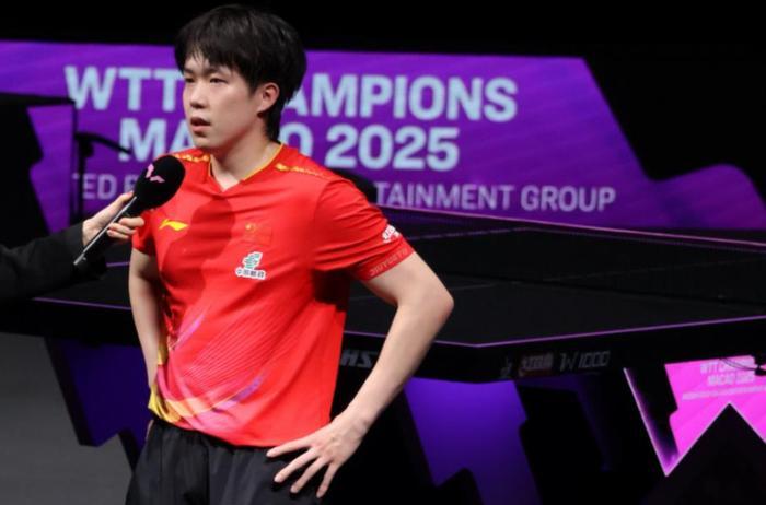 3-1逆转！王楚钦晋级八强，10-1选择让球：耍帅失误，逗笑了观众
WTT澳门冠