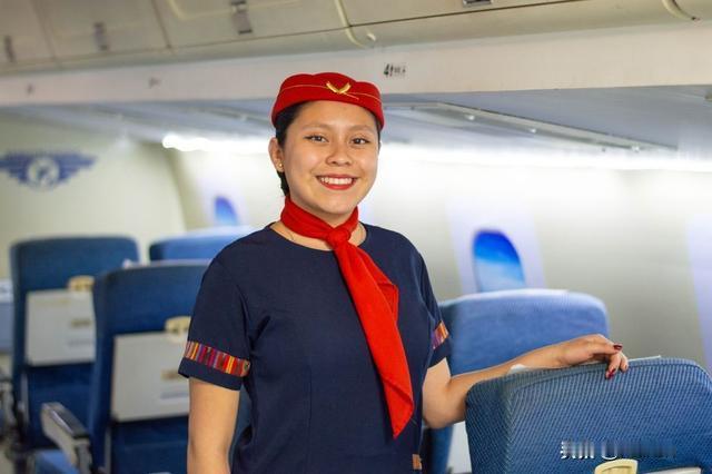 中国航协公开发声，乘务员的人格尊严不容践踏，为近期机上乘务员受辱事件，明确了行业