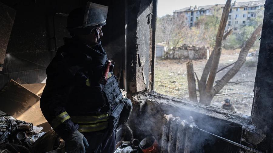 情况反常，乌克兰可能真的在为放弃整个顿巴斯地区做准备。据乌媒爆料，乌克兰顿涅茨克