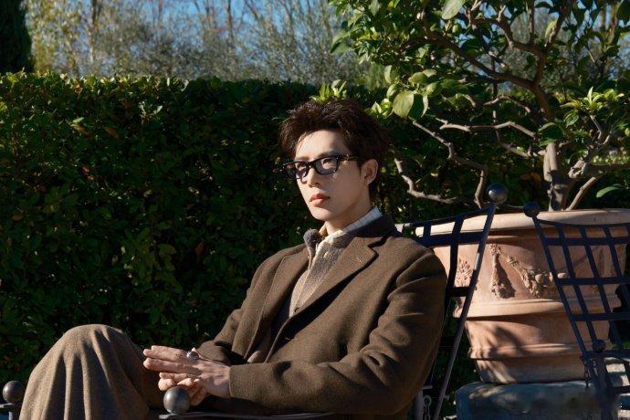 王安宇差点生我手机里 《现在就出发》这段表演笑不活了！王安宇白敬亭搭档演“我出生