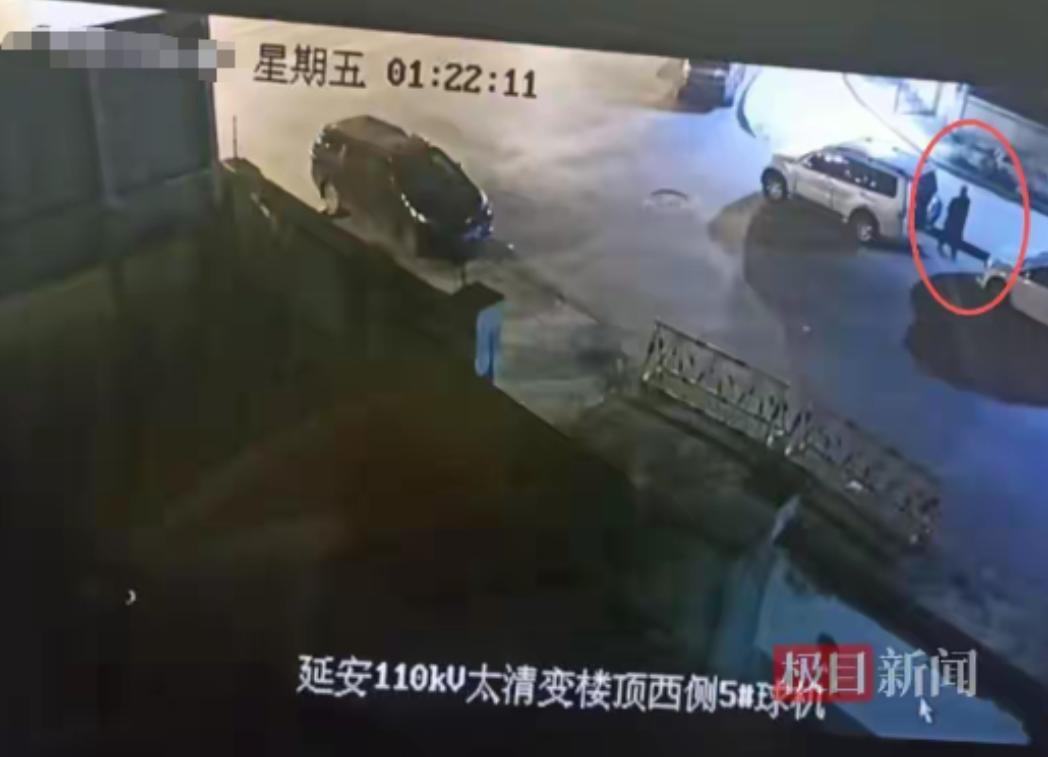 陕西延安，一58岁男子和4个朋友聚餐，他喝了半斤白酒，结束后，他上个厕所的功夫，