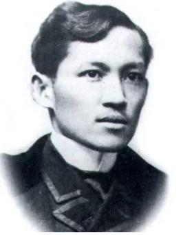 1896年菲律宾国父黎刹被处死前，把绝命诗藏进一盏煤油灯交给家人带出，一百年后，