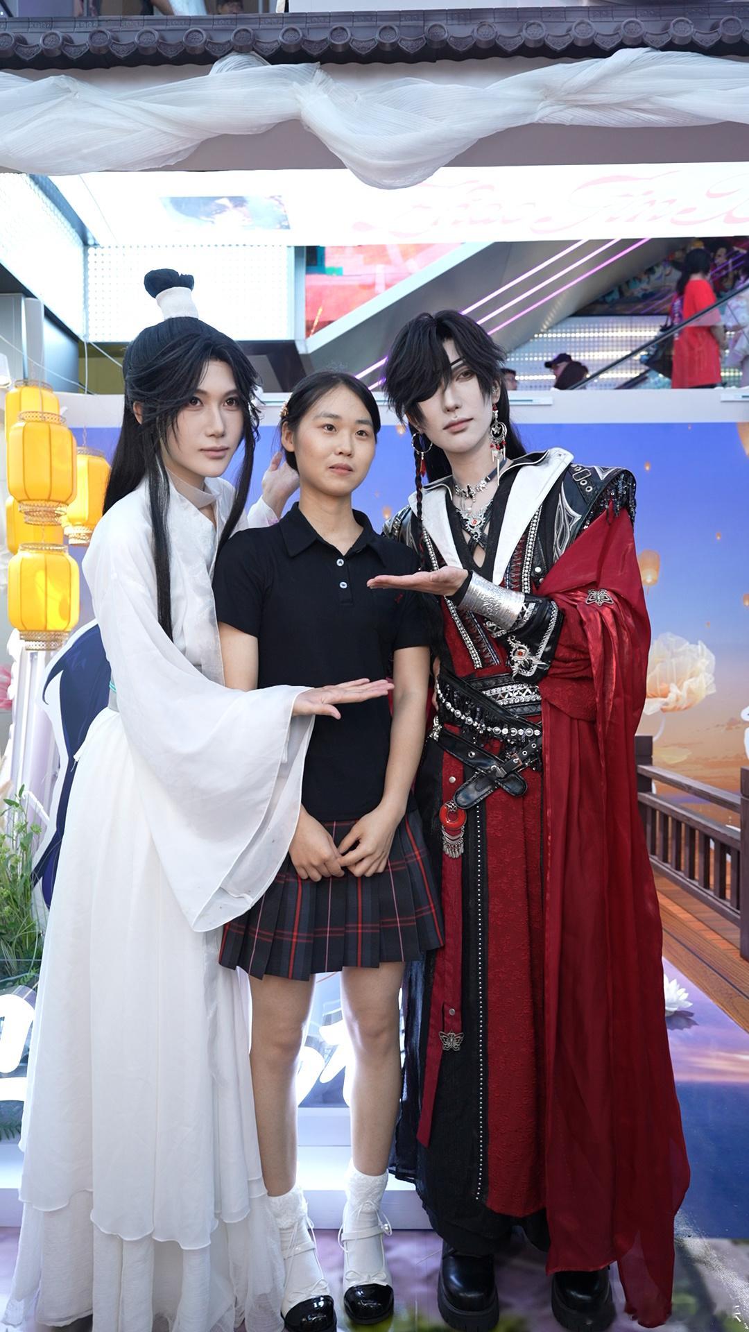 天官赐福动画来了上海自动变成潮人 魔都直接化身二次元圆梦圣地，卫龙把天官赐福经典