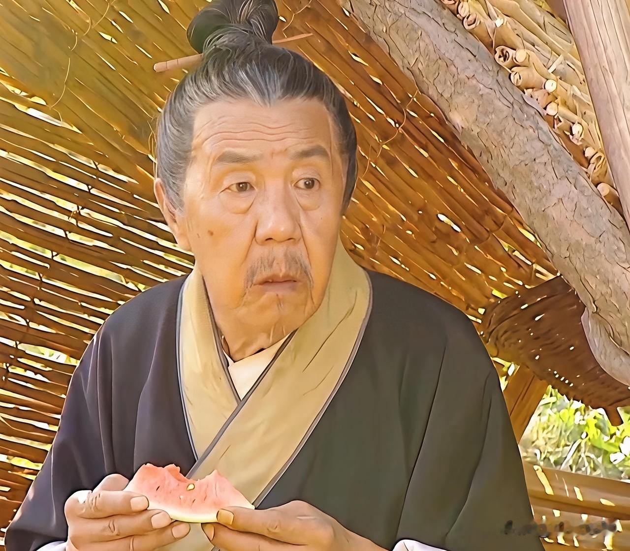 李老汉，也叫李老头，居住在七绝山附近的陀罗庄中，是庄内唯一一户姓李的老农，与老伴