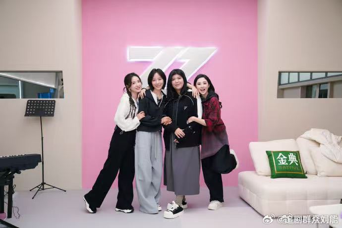 队员淘汰王珞丹哭到泪失禁 乘风2025王珞丹在预告里的眼泪，每一滴都让人心疼。她