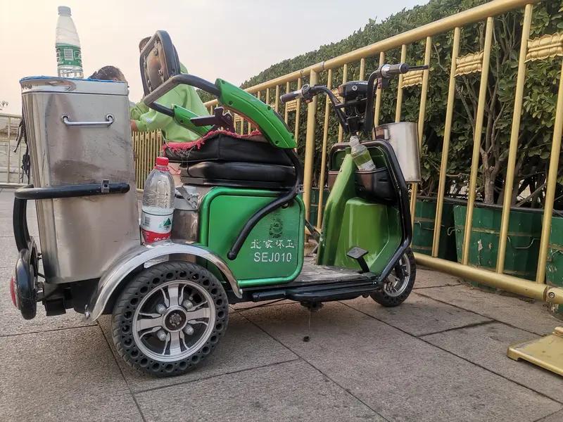 受新国标车型的影响，残疾人轮椅 车必将得到消费者的青睐和认可！
不过展望未来，电