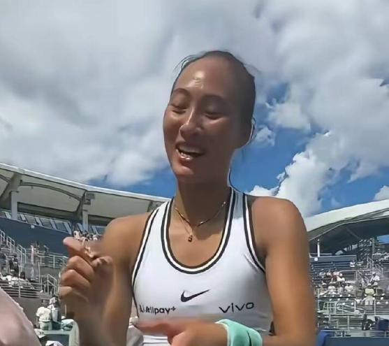 又是地狱级模式开局，请把所有赞美之词献给郑钦文！
 北京时间9月8日凌晨1:45