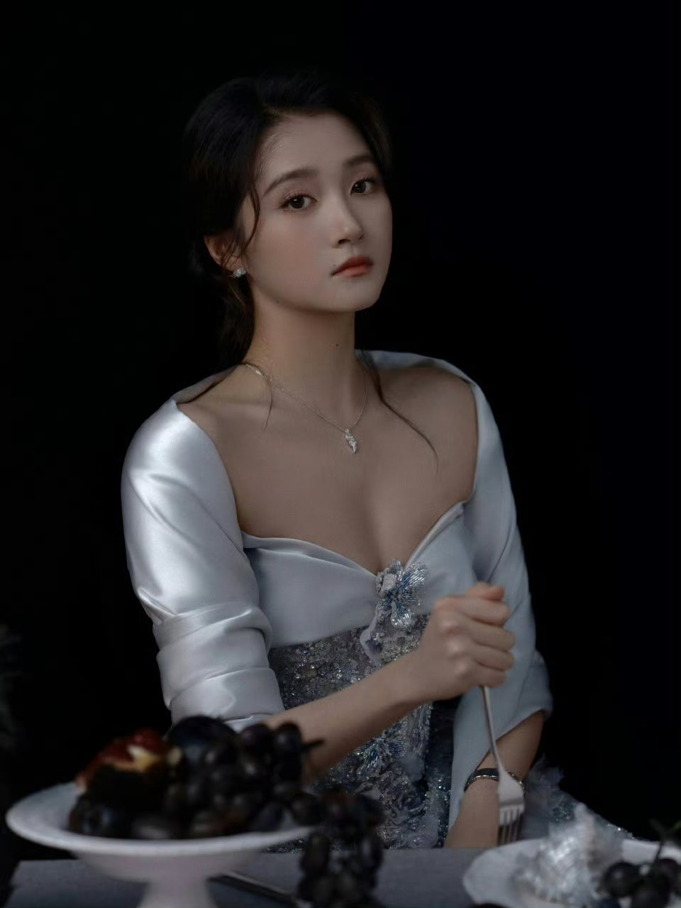 关晓彤搅半天一口没吃关晓彤关晓彤明星 ​​​