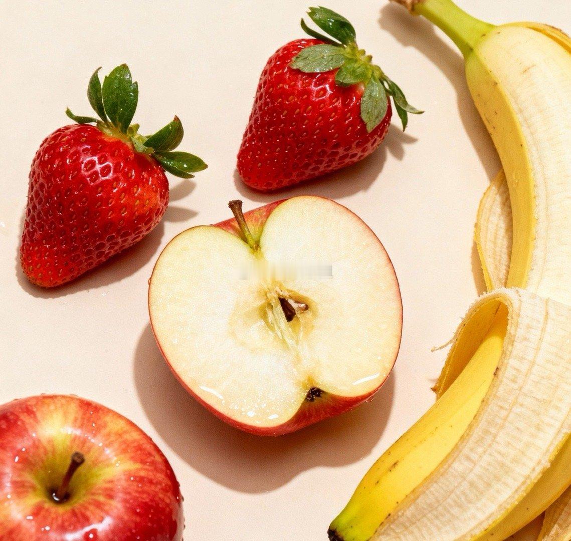 无论是水果还是服饰，包括最近大家都要买的羽绒服，正常来说都是质量与价格成正比，当