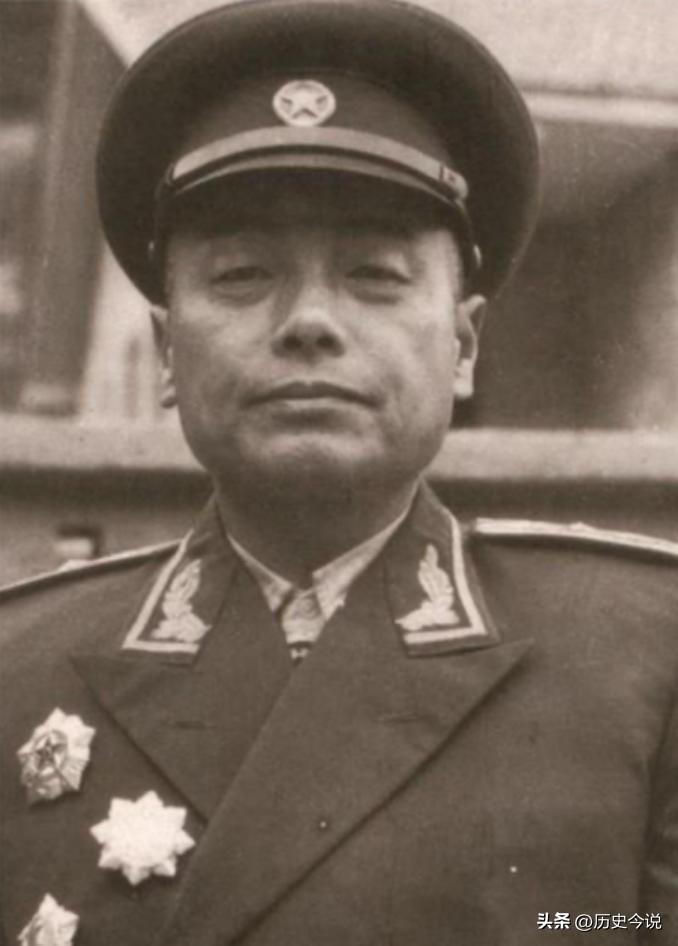 少将授衔泪洒怀仁堂：24年前战地护士，是我拜堂未聚的妻
 
阅读此文前，诚邀您点