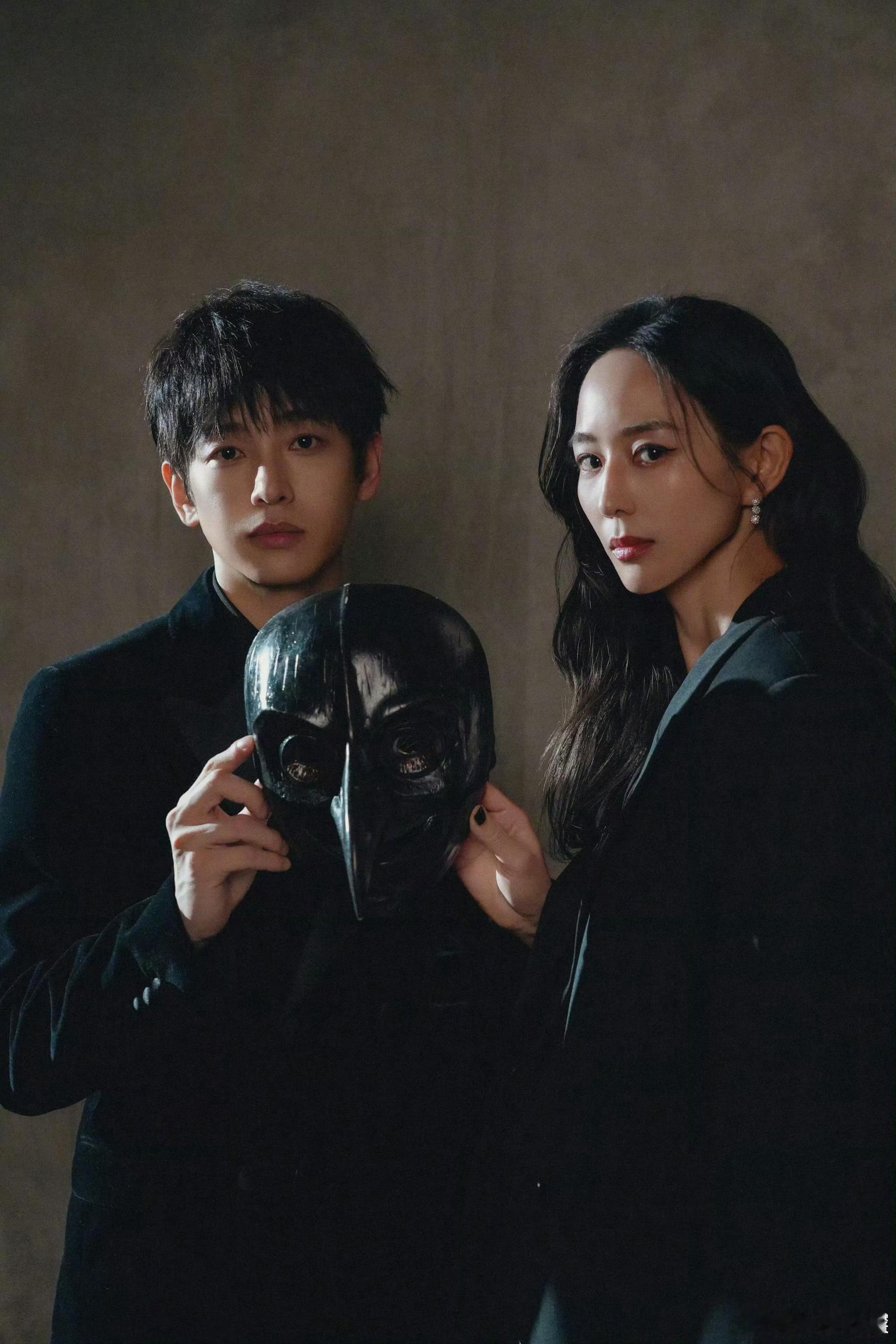 彭昱畅张钧甯 两个胆小鬼一起不害怕 救命！谁能拒绝这种反差啊！戏里是警界战神姐姐