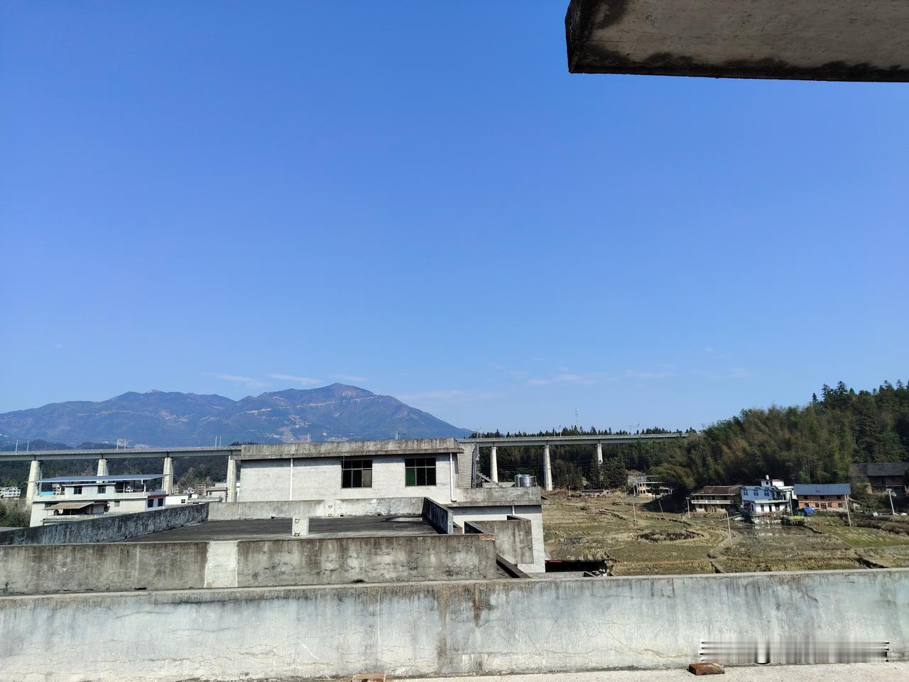 妈妈要求孩子上交压岁钱合理吗 妈妈要求孩子上交压岁钱合不合理，还真不能一概而论。