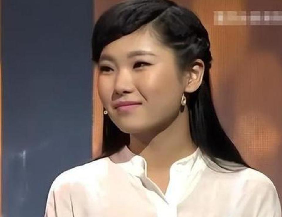 山东临沂45岁男子，资助17岁贫困女孩读书，女孩大学临近毕业时，去看望男子，谁知