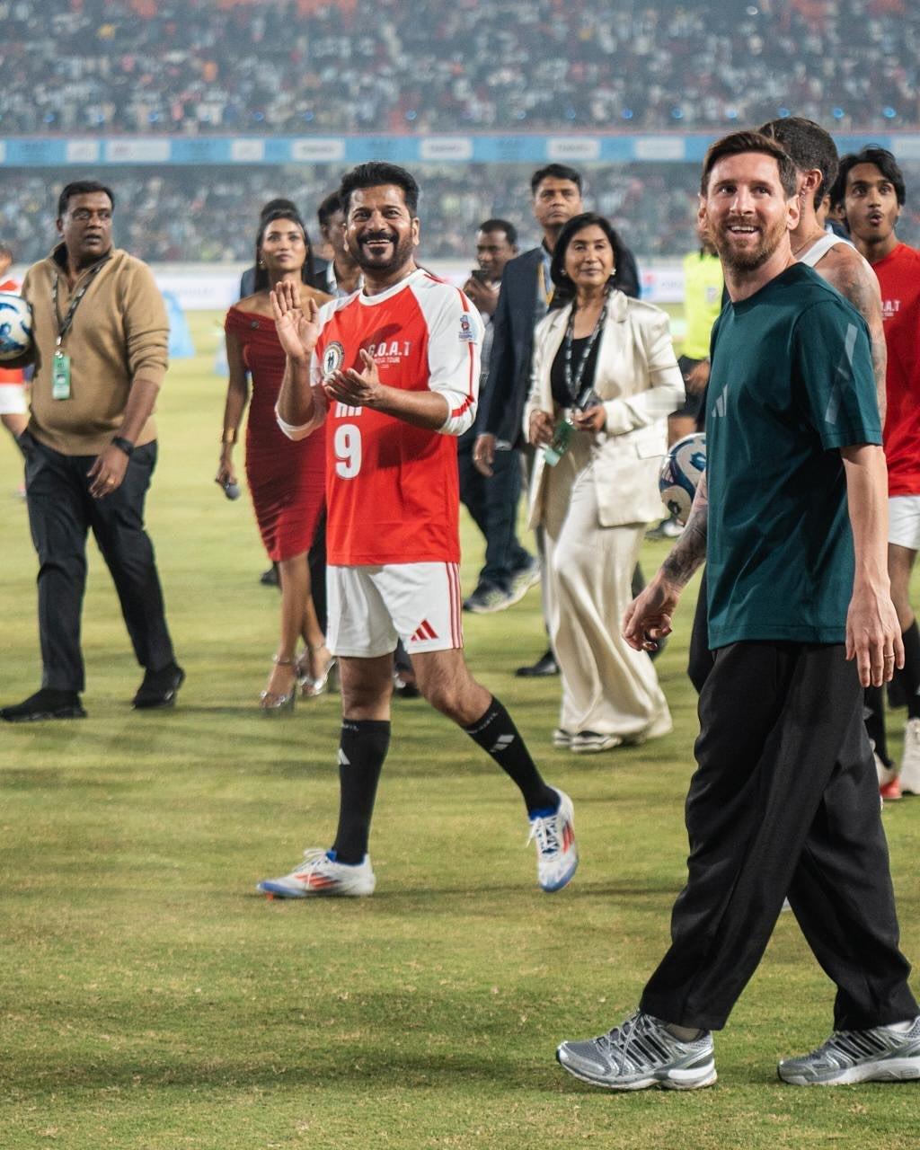 特伦甘纳邦首席部长瑞瓦特·雷迪ins：“梅西，欢迎来到特伦甘纳邦！梅西的魔力降临