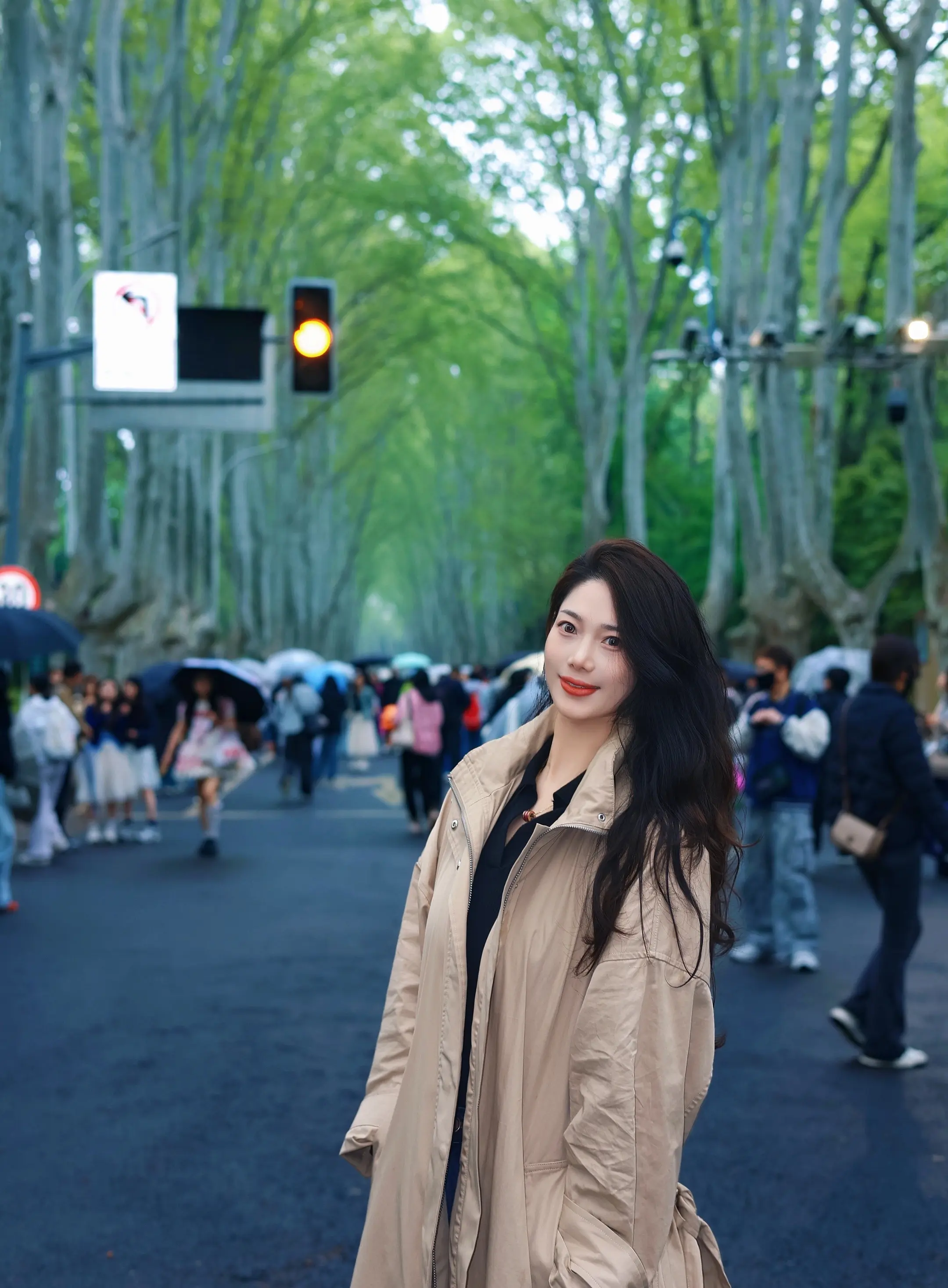 📍Nan Jing  南京。为了这个镜头特意来了趟南京，树是梧桐树，城是南京城