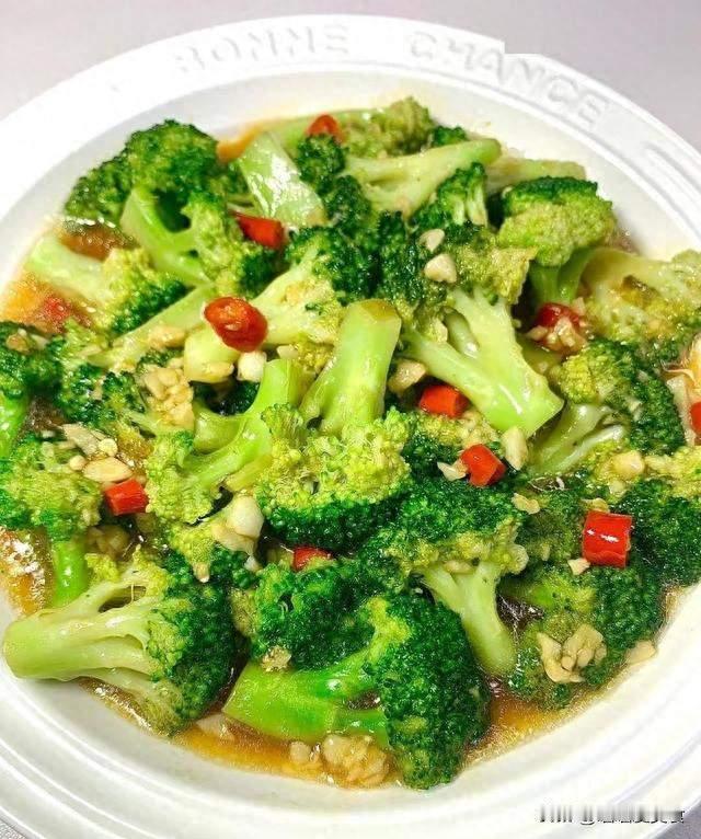 大蒜排第1！菜市场3样“血管好友”，家家都有，可惜多数人吃错了