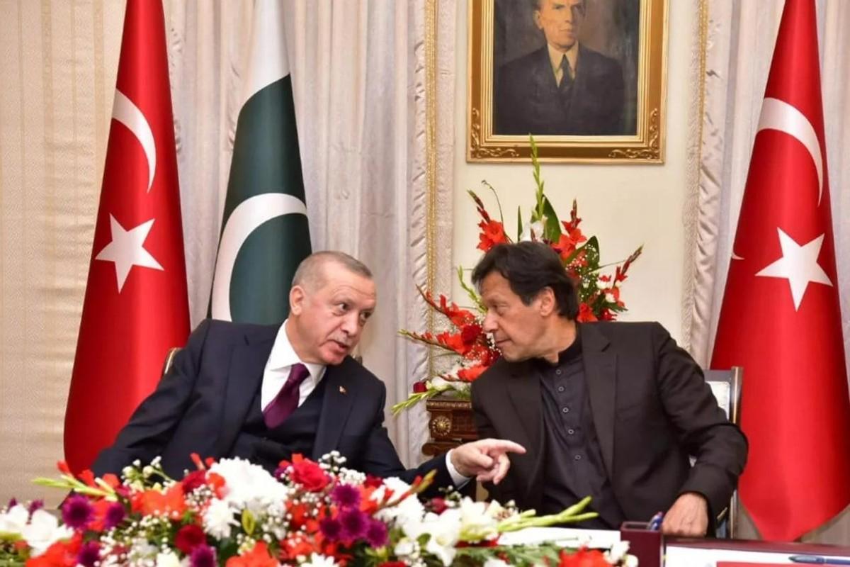 [太阳]信不过中国货？巴铁高价买土耳其护卫舰，比054A更贵战力却不如？
 
土