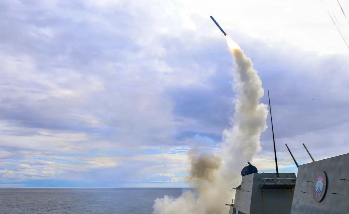 按照当前美军“战斧”导弹使用速度，导弹库存可能三个月内见底。

四周时间，850