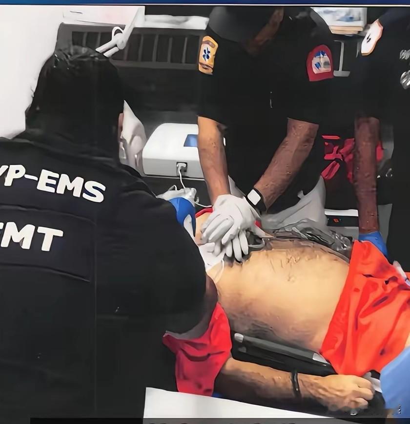 这个人据说是自己上吊死的，但是尸检结果表明，他的甲状软骨基本全部断裂，这个问题很