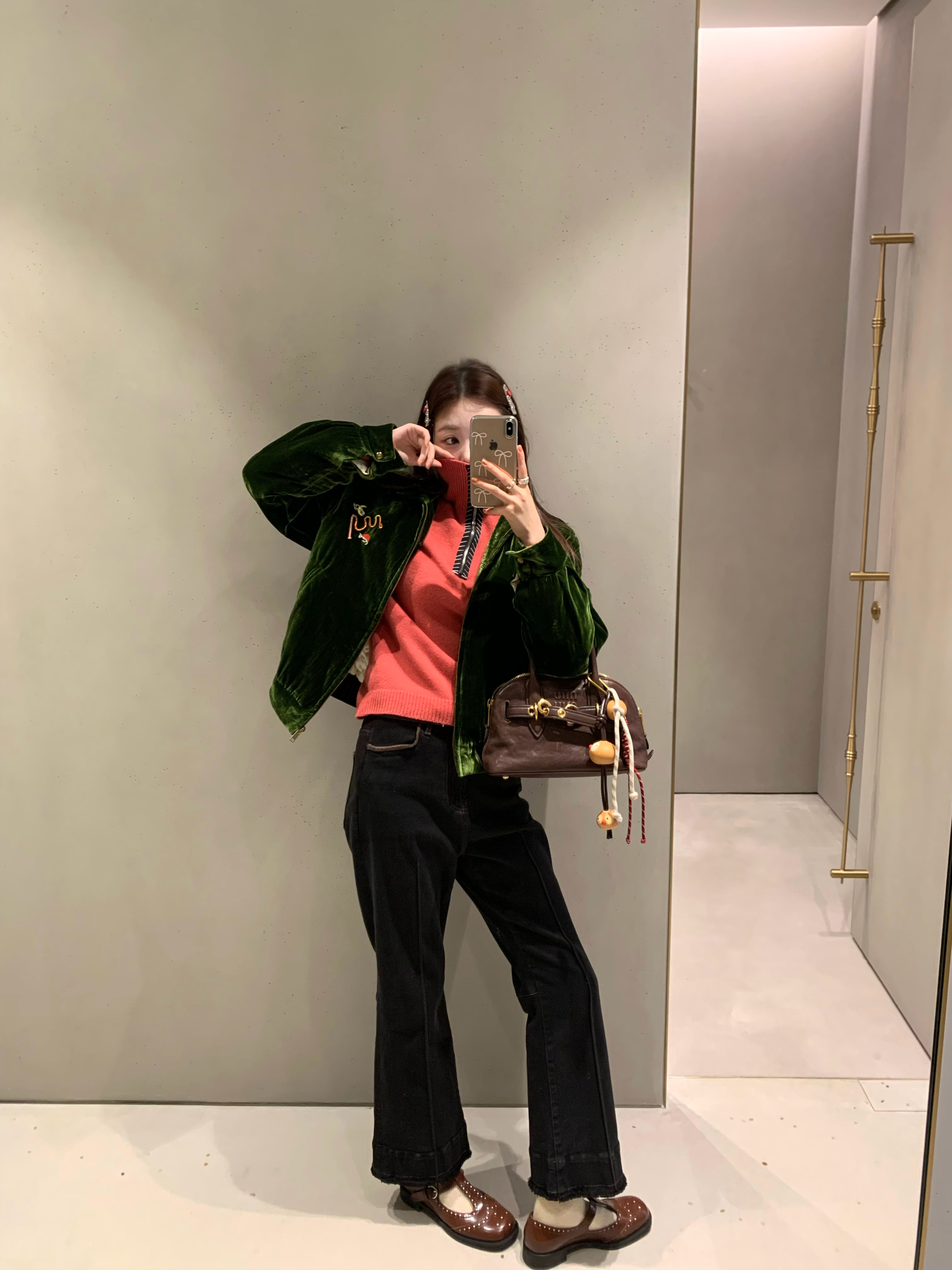 早🛀呀 要夸夸这条黑牛 搭配的只是一部分 实际可以和衣柜里的90%的衣服都能搭