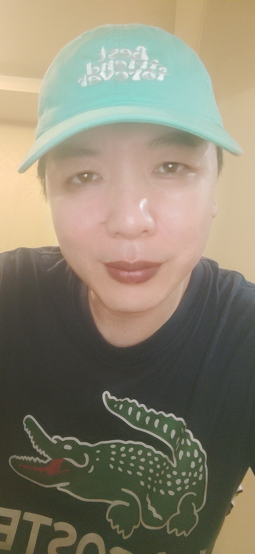 这款帽子买了三个颜色，好看 