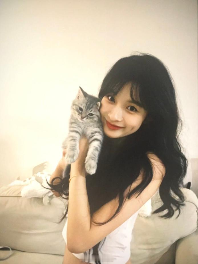 笨蛋小猫🐈‍⬛🐾 ​​​