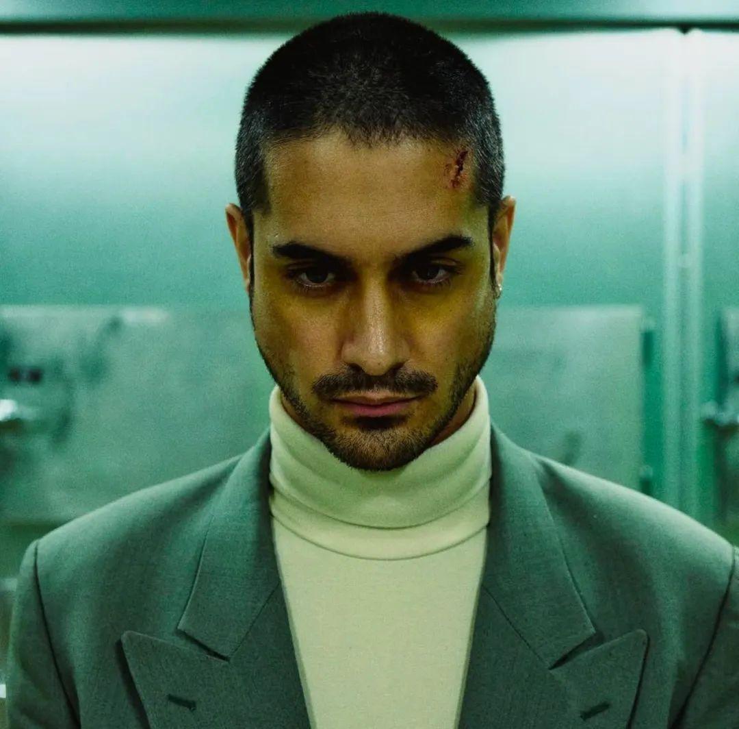 Avan Jogia，是演员、导演也是作家，他是一位来自加拿大的印度德国混血男艺