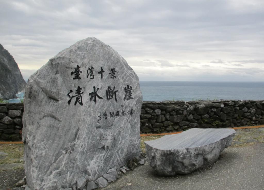 法国妈妈不敢送娃去托管，背后真相扎心
亲爱的朋友们大家好，我是海林小百科，今天我