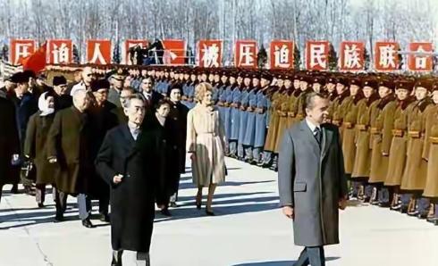 1972年尼克松访华，花絮藏硬核实操，看懂中方软硬外交大智慧

麻烦看官老爷们右
